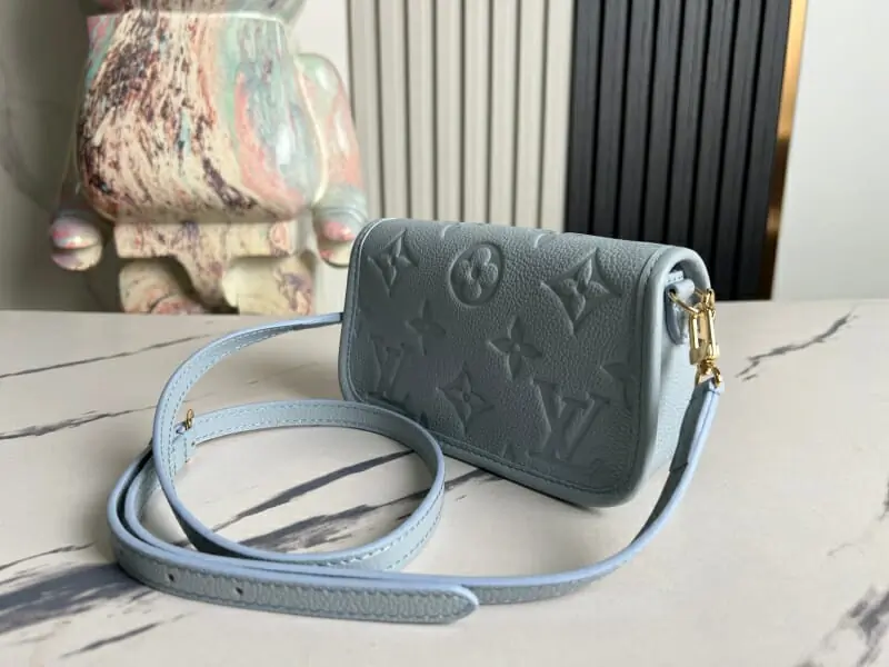 louis vuitton aaa qualite mini sac a main pour femme s_1211a242